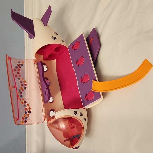 Littlest Pet Shop plane - Picture 2 of 6